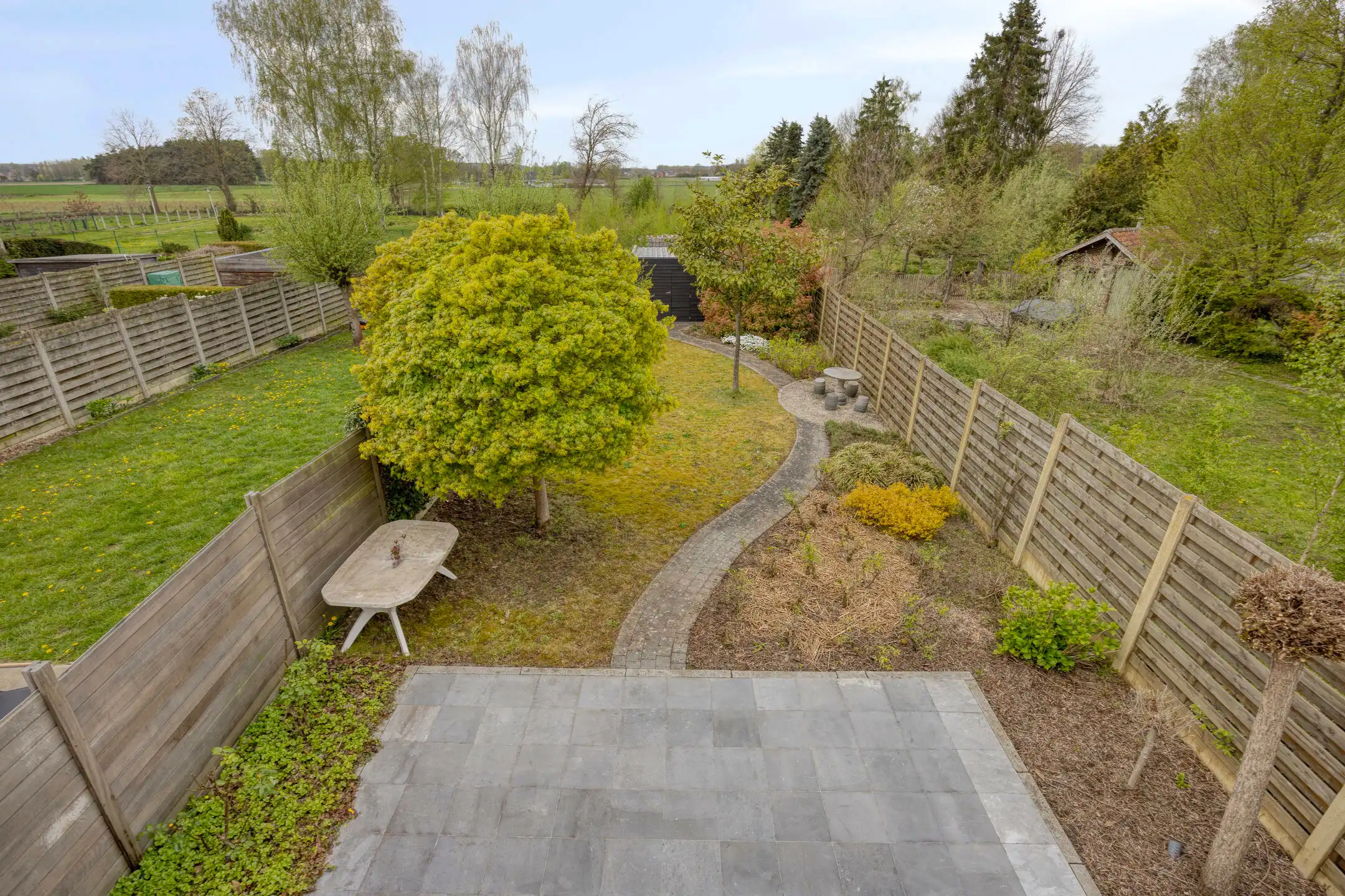 Moderne halfopenbebouwing op een rustige centrale locatie foto 22