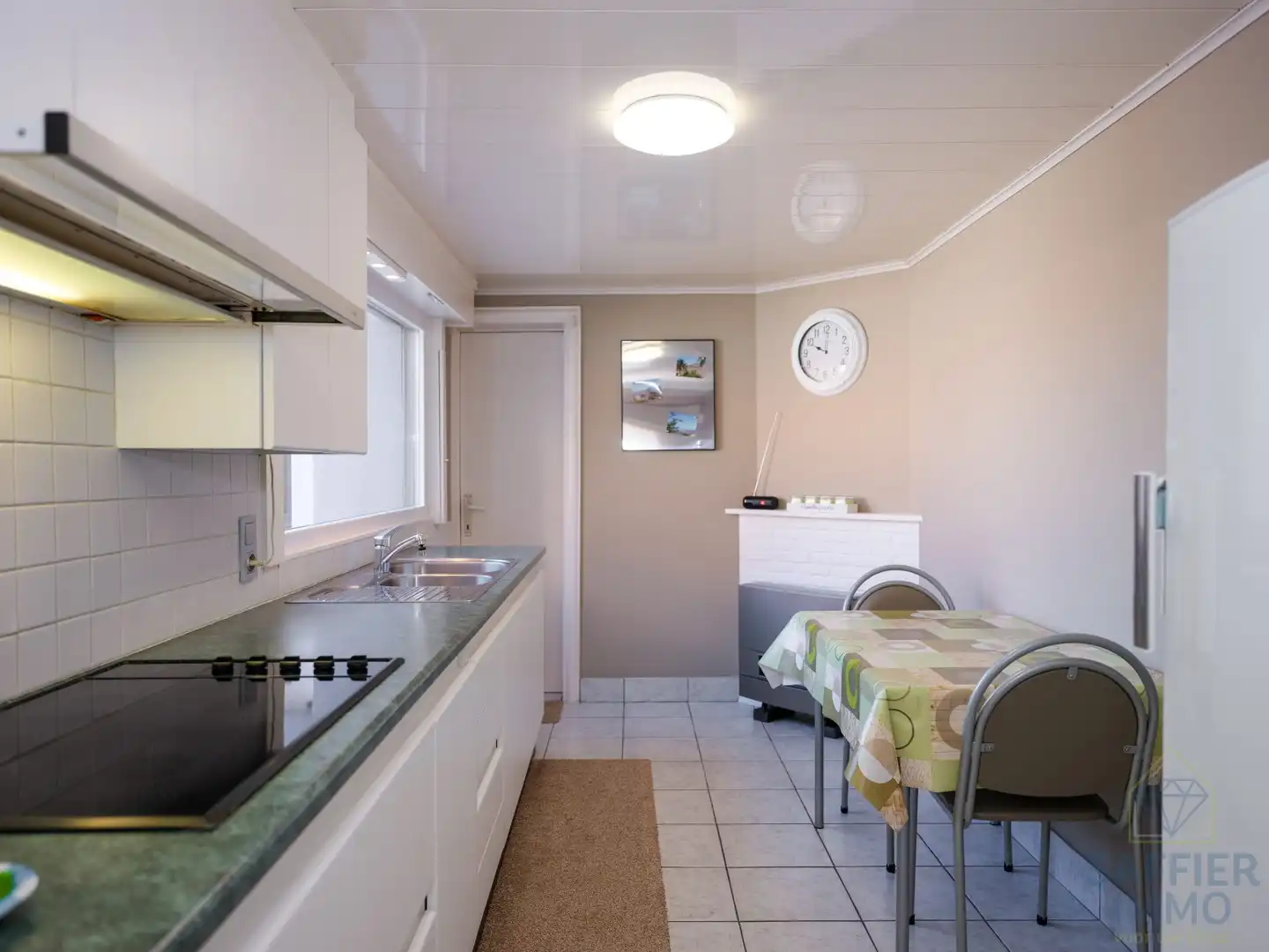 Instapklare halfopen woning te koop in Ingelmunster foto 9