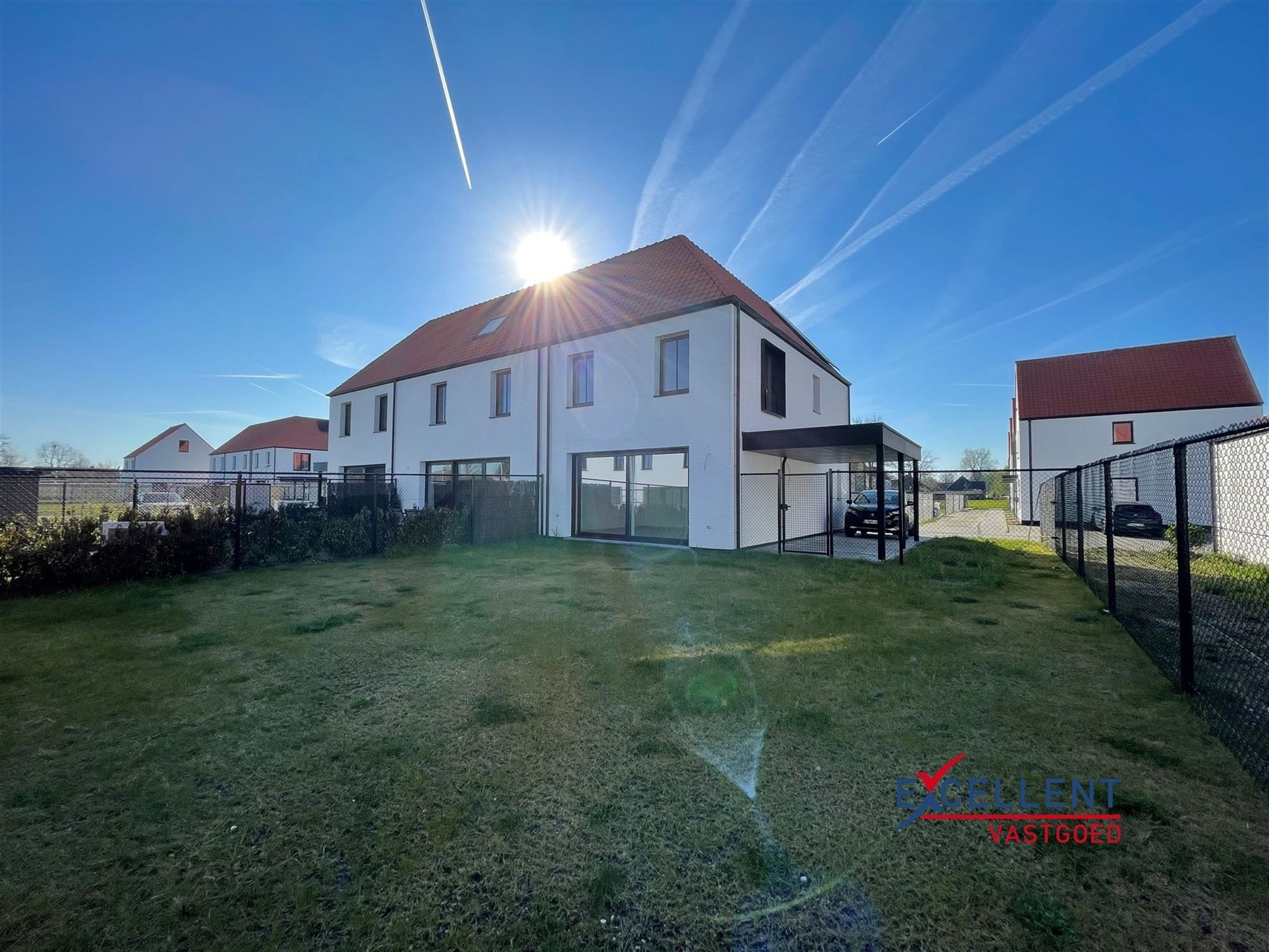 Recent afgewerkte nieuwbouwwoning te huur in Deinze! foto 9