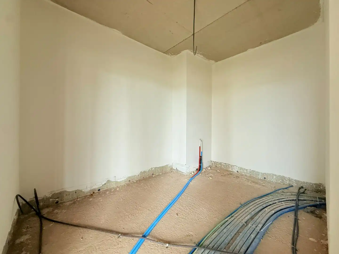 Centraal gelegen commerciële ruimte van 300 m² in Ham met parkeergelegenheid foto 18