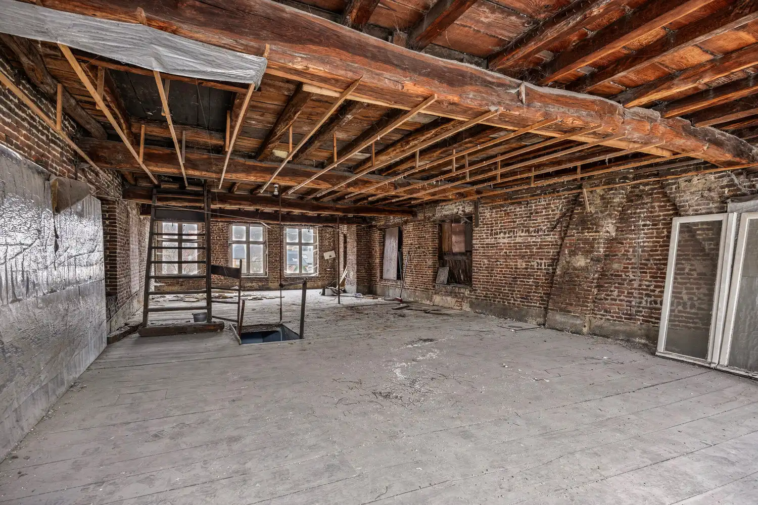 HANDELSPAND MET WOONST OP TOPLOCATIE TE DIEST! foto 43