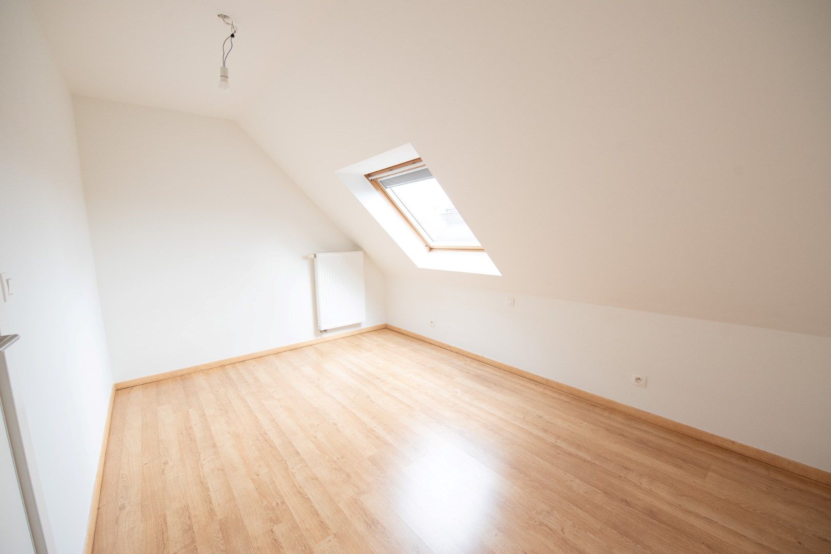 Recent en ruim duplex appartement met 4 slaapkamers! foto 12