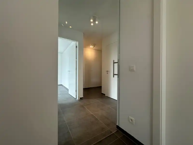 Nieuwbouwappartement te huur in het centrum van Oostduinkerke-Bad foto 5