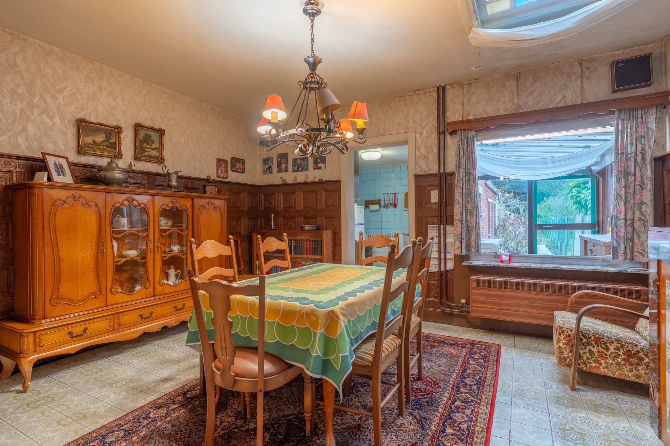 Te renoveren woning met 4-5 slpk's en tuin te Turnhout. foto 8