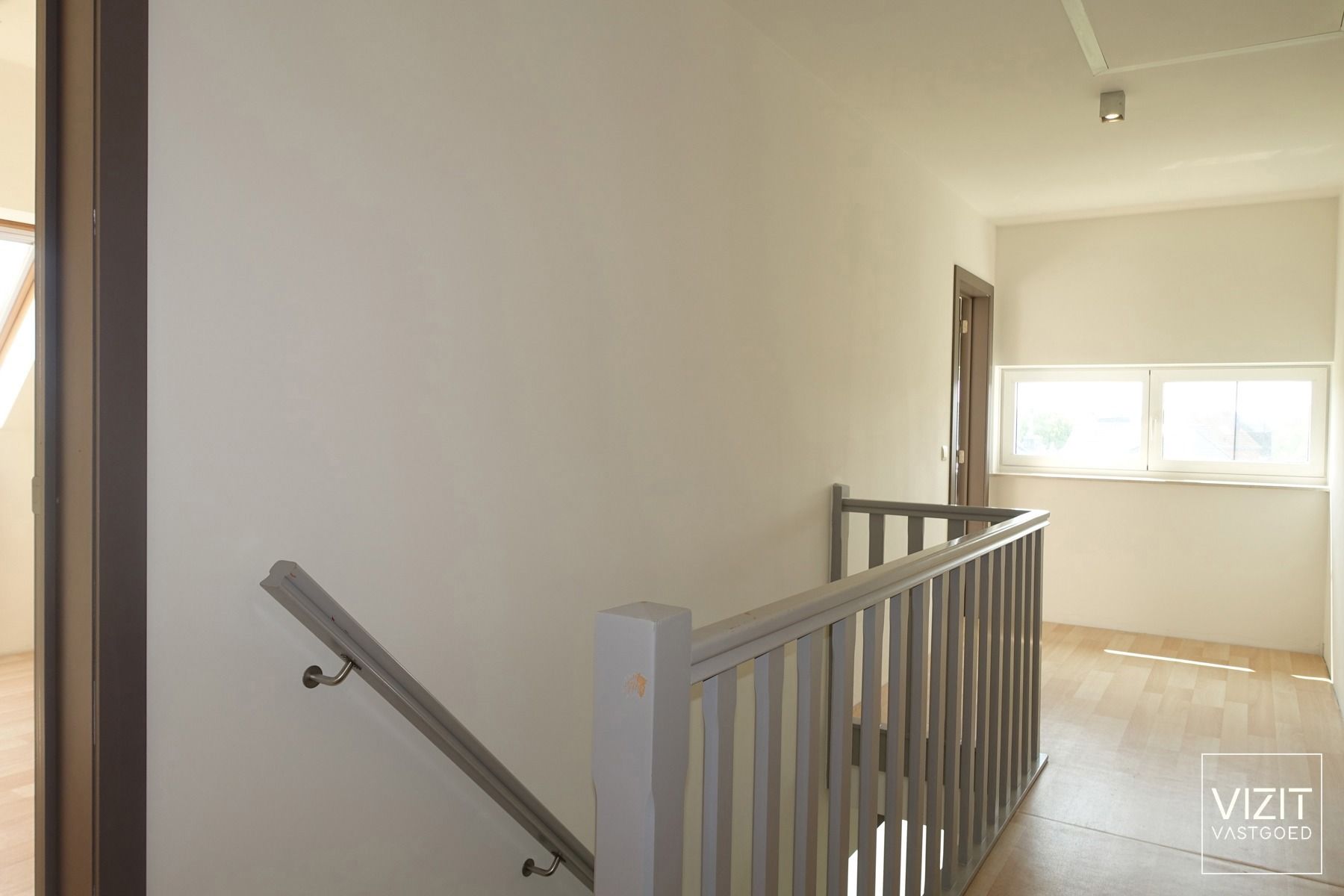 Instapklare woning te centrum Ninove!  foto 15