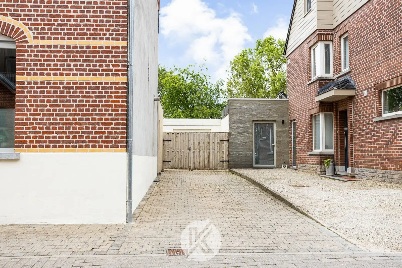 Stijlvol gerenoveerde woning op leuke ligging foto 25