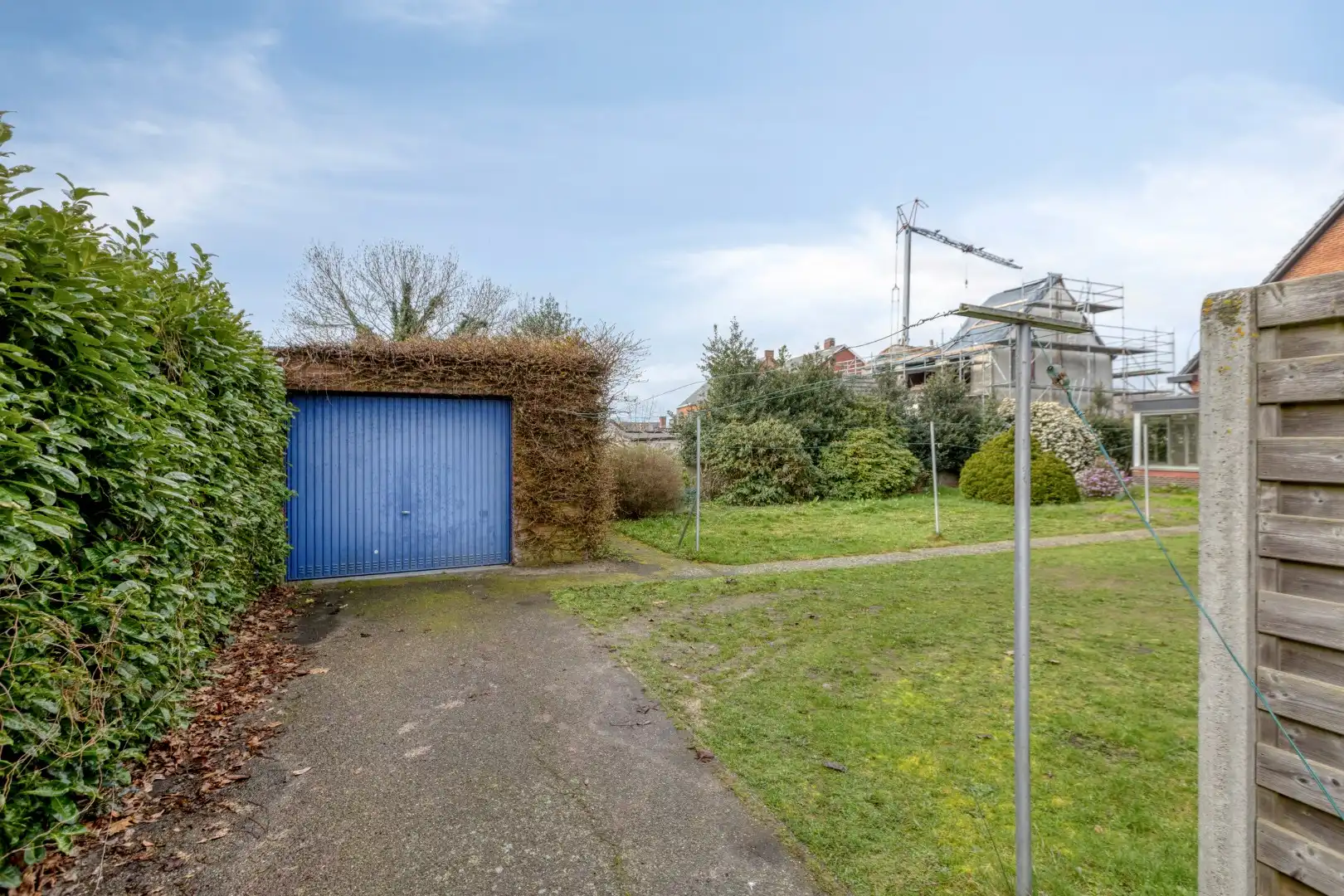 Gunstig gelegen woning met oa 3 slpks op een mooi perceel van 742 m². foto 32