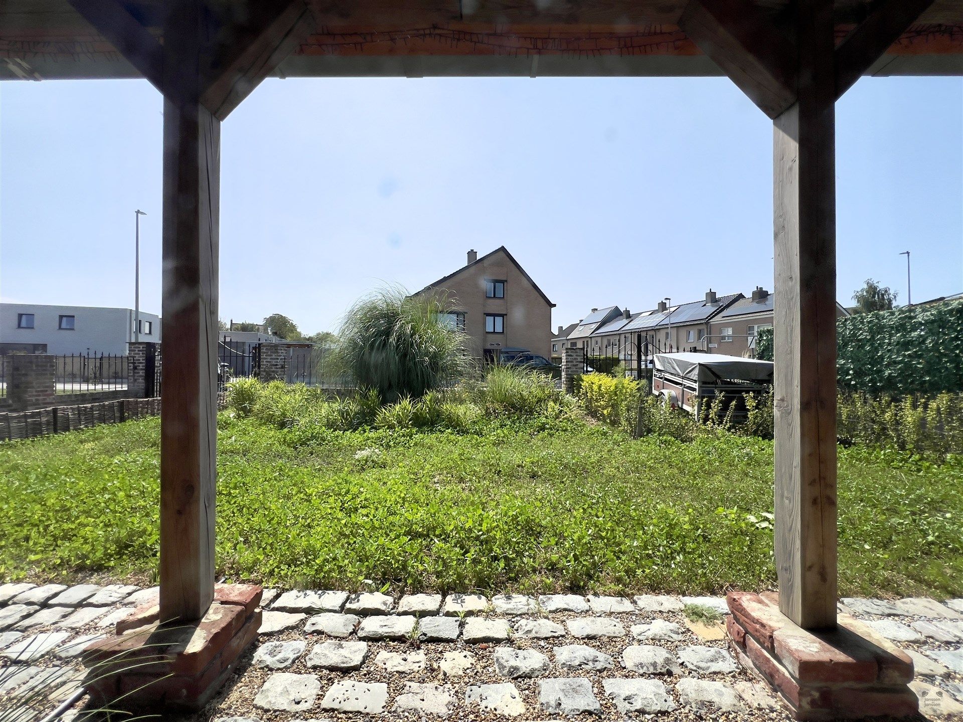 Ruime, Instapklare woning met zicht op velden in Bredene foto 2