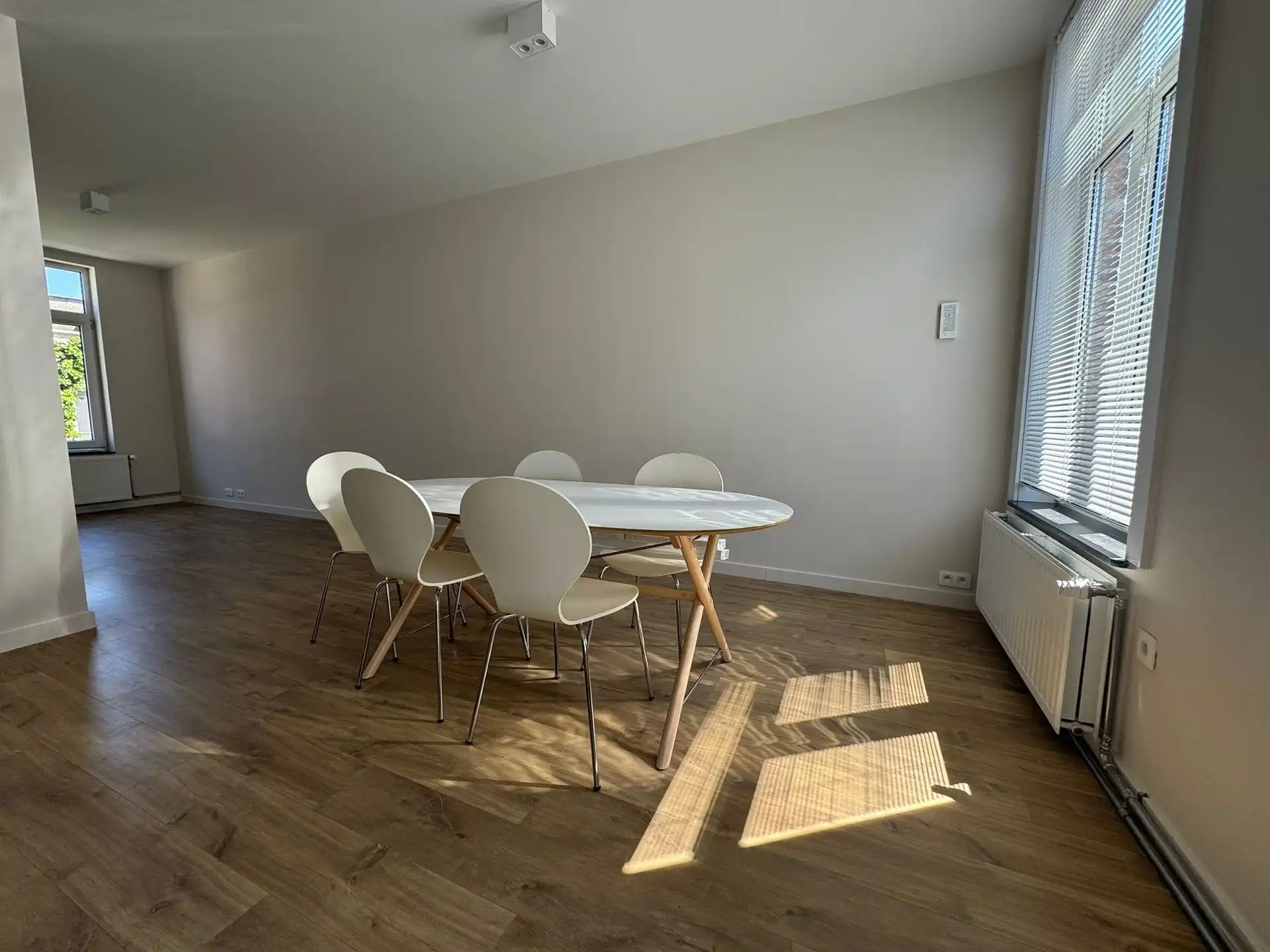 Gerenoveerde bel-etage in het volle stadscentrum foto 6