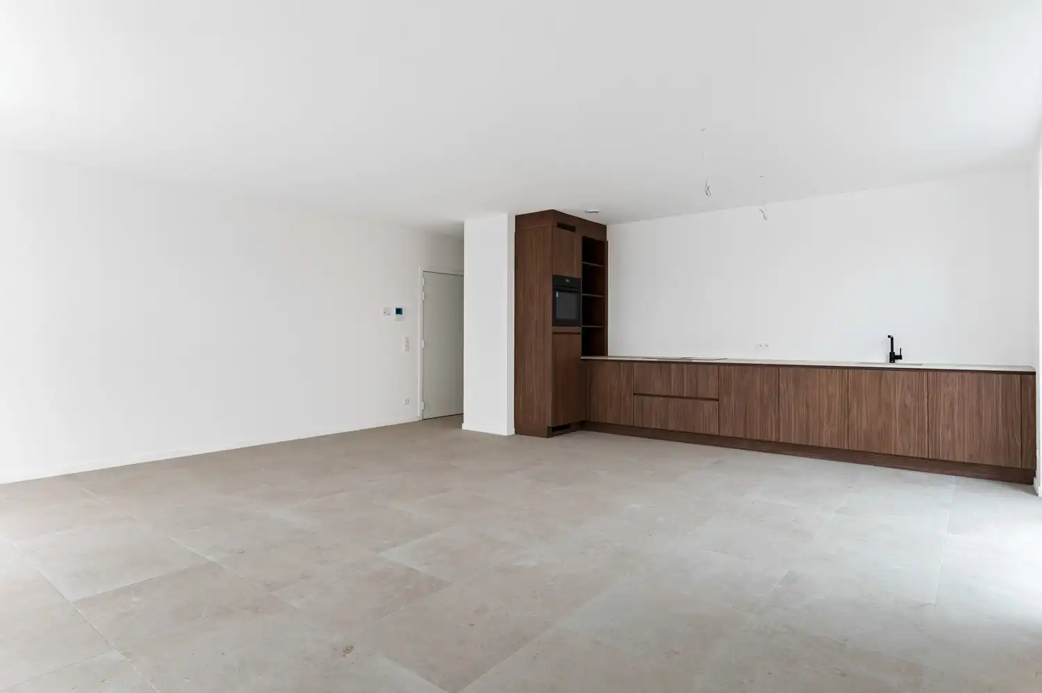 Lichtrijk, ruim & energiezuinig appartement met terras te Brasschaat foto 8