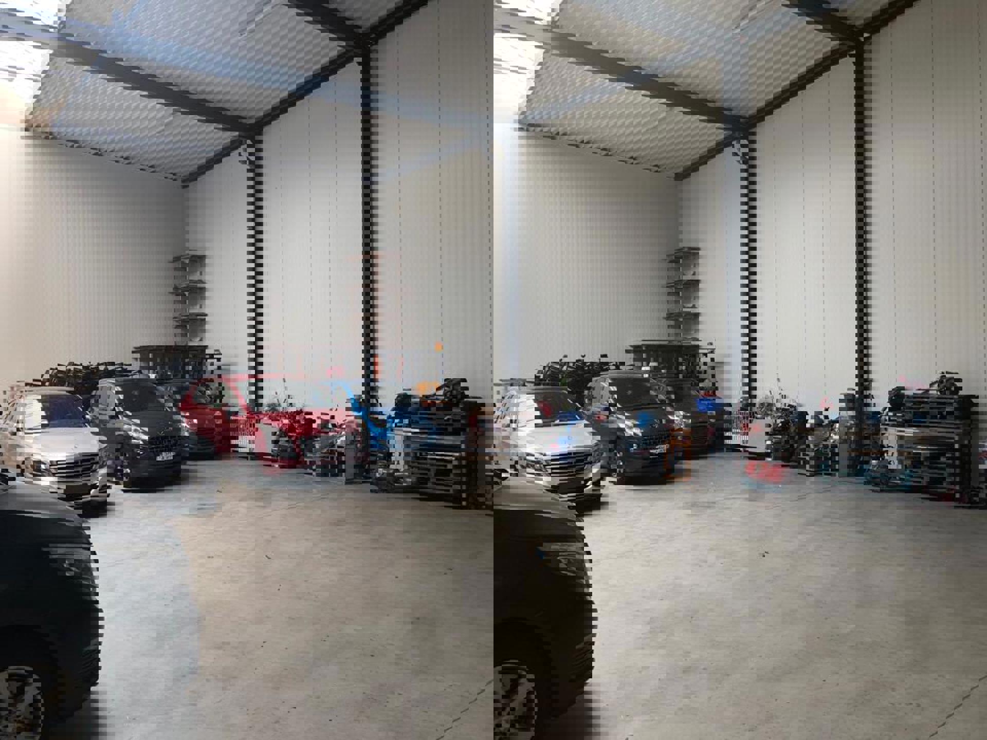 Magazijn van 281m² met kantoor (72m²) en 2 poorten foto 7