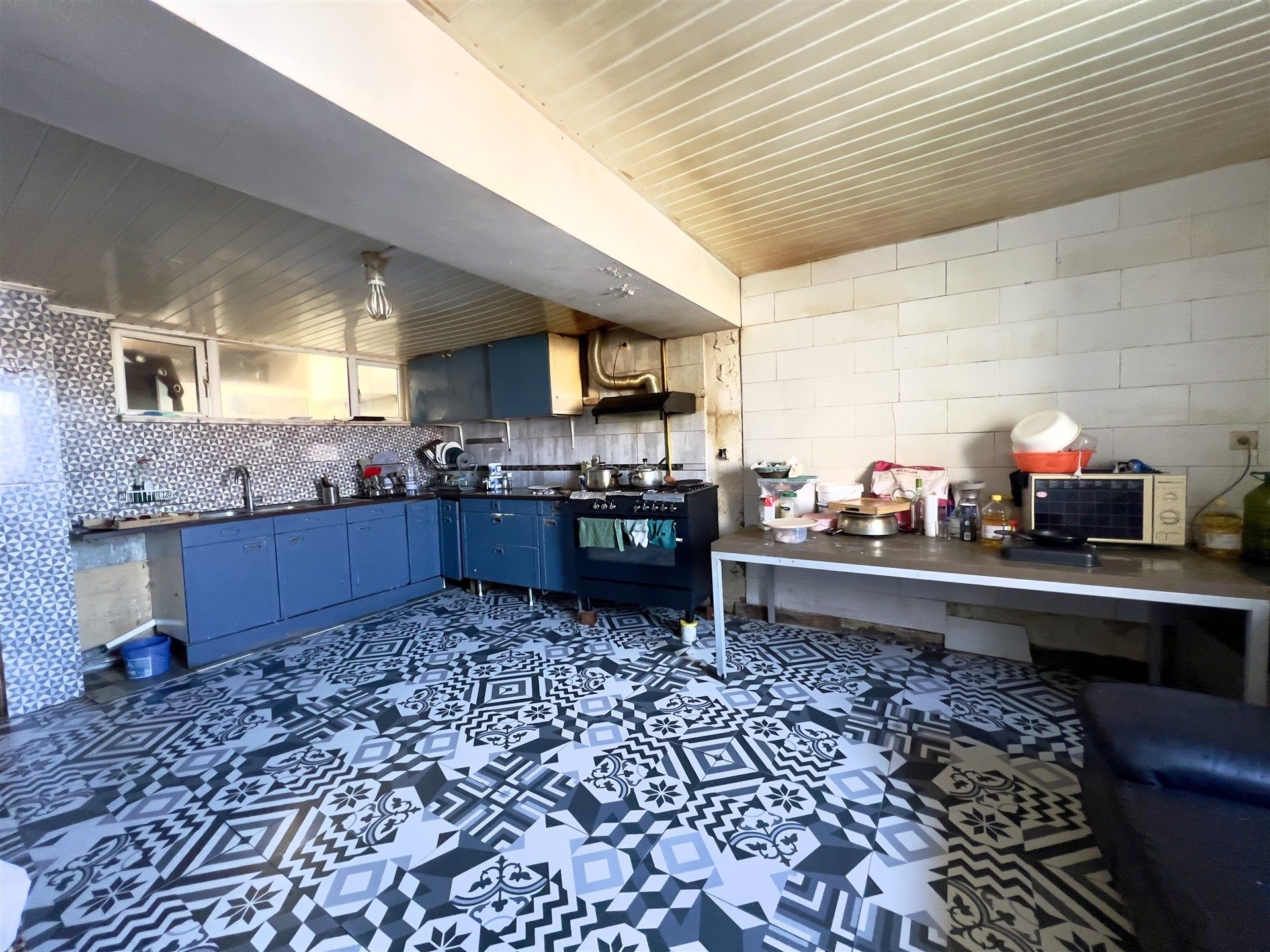 Ruim 6-slaapkamer woning  in hartje Oostende foto 6