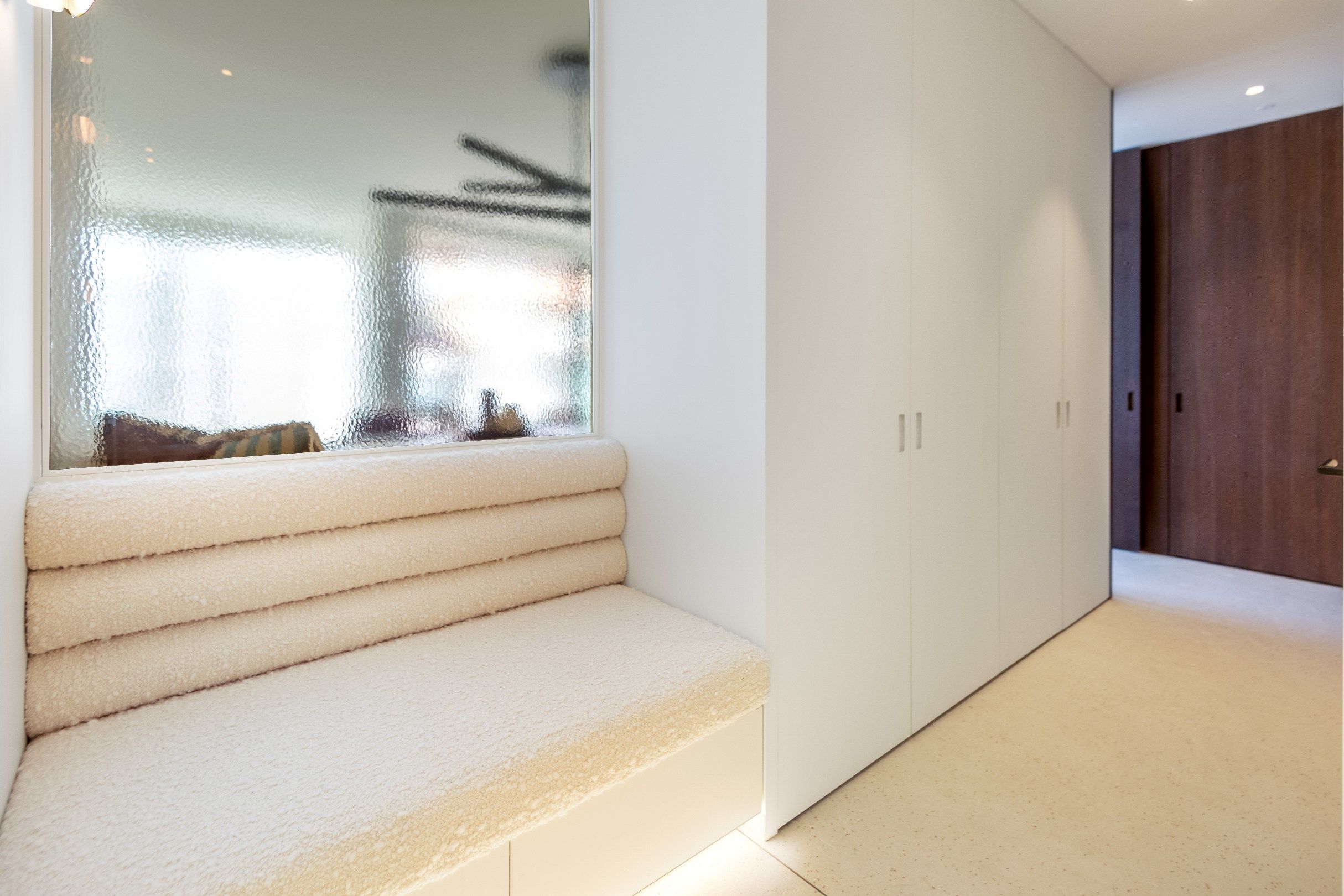 Luxueus nieuwbouwappartement met een uitzonderlijke afwerking gelegen in de Van Bunnenlaan.  foto 12