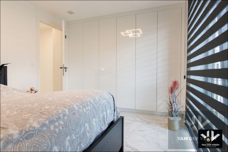 Hoogwaardig afgewerkt, rustig en centraal gelegen nieuwbouwappartement met 2 terrassen en garage in het gezellige Kortessem foto 15
