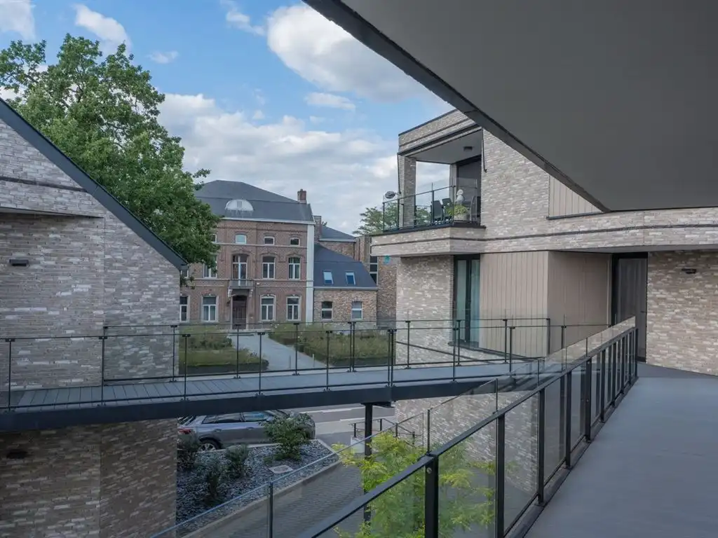 Recent en praktisch ingedeeld appartement met zonnig terras foto 5