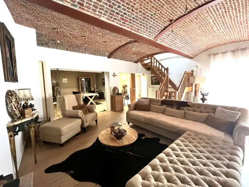Ruim luxe appartement/duplex met garage! foto {{pictureIndex}}