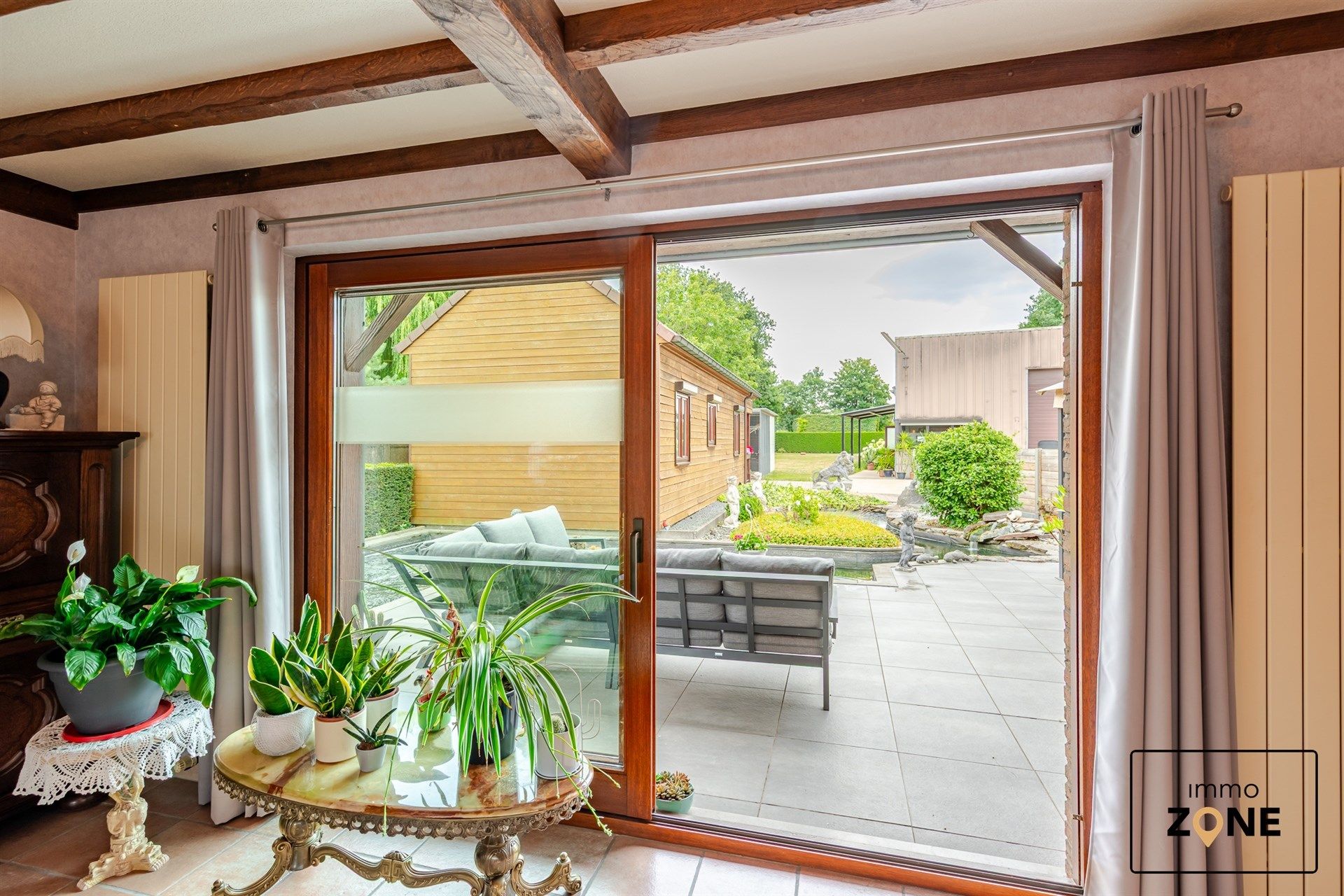 Huis, chalet en ruim magazijn op toplocatie foto 11