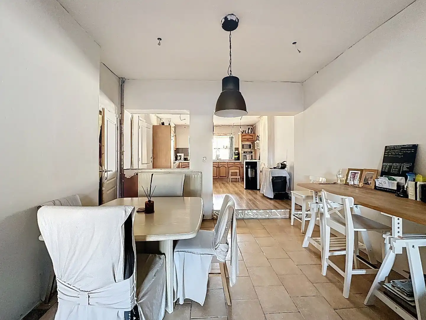 Ruime Gezinswoning met Zonnige Tuin en Renovatiepotentieel foto 4