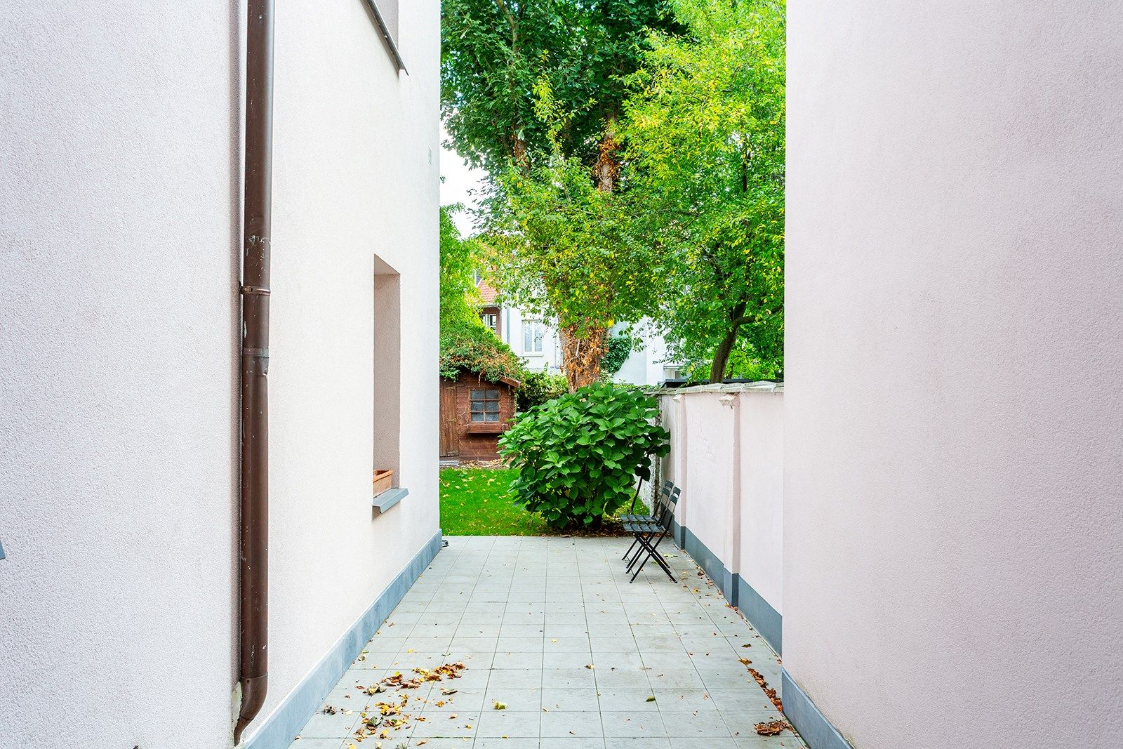 Charme appartement met tuin foto 18