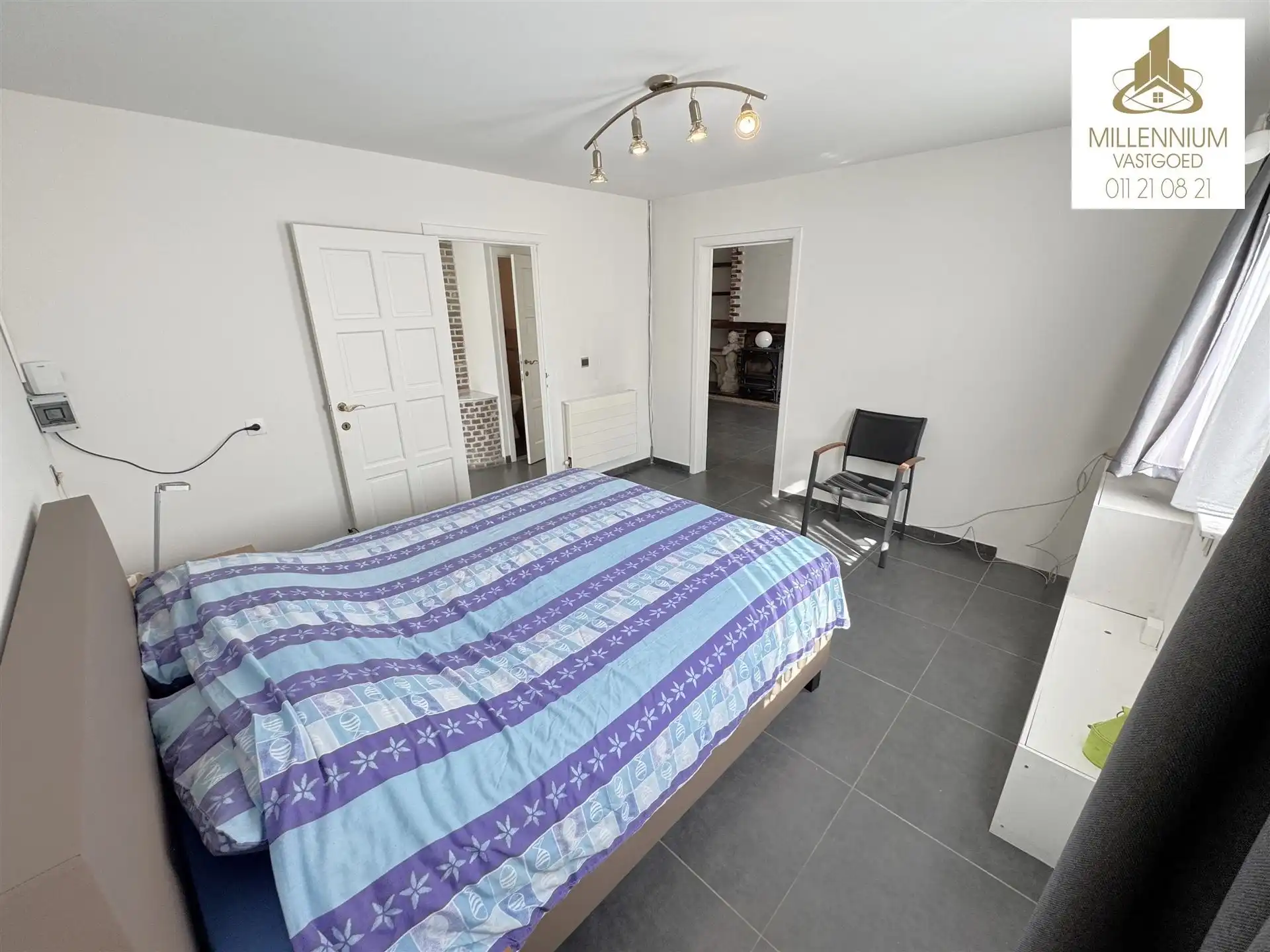 Ruime 4-Slaapkamerwoning en 2 Badkamers in Diepenbeek foto 8