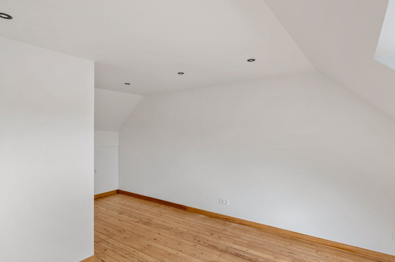 Handelspand in Olen met horeca- en andere mogelijkheden met bovenliggend appartement foto 29