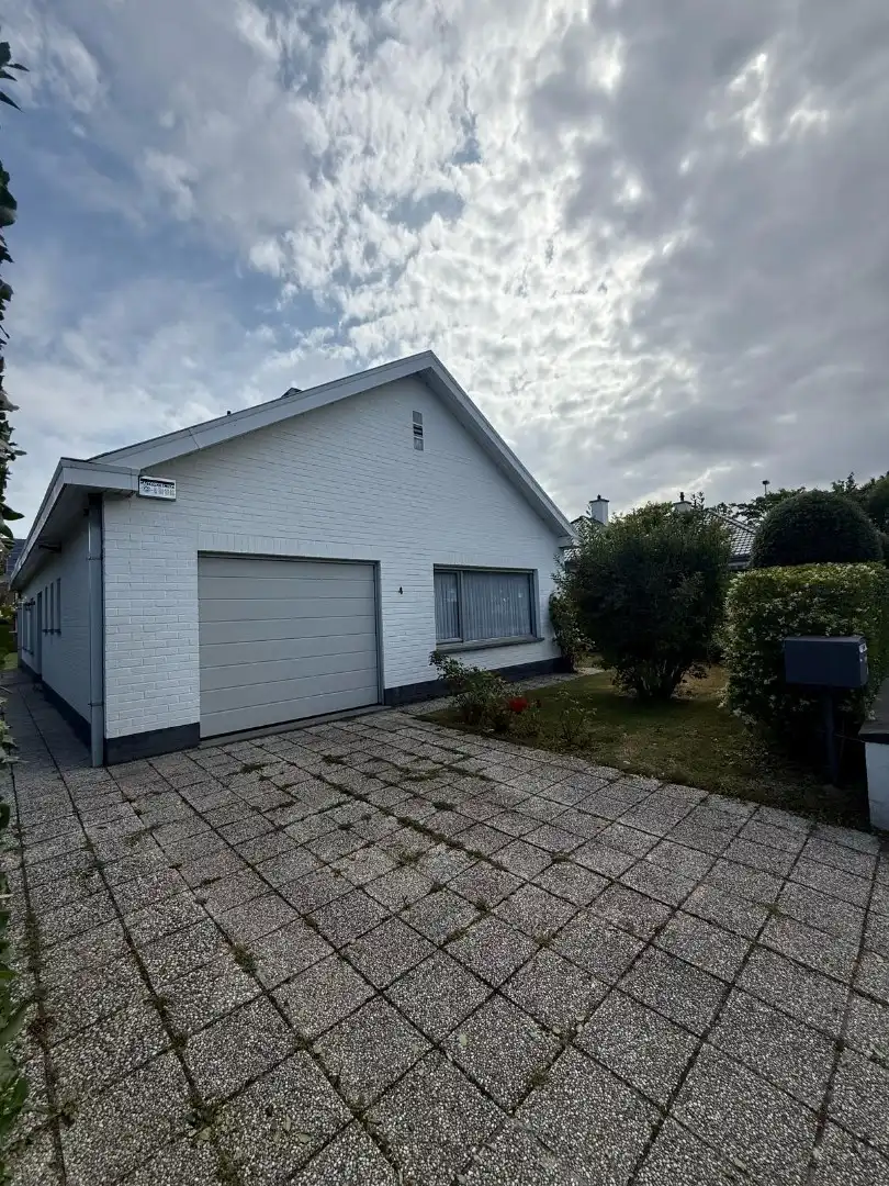 TE RENOVEREN BUNGALOW IN GEGEERDE WOONWIJK foto 15