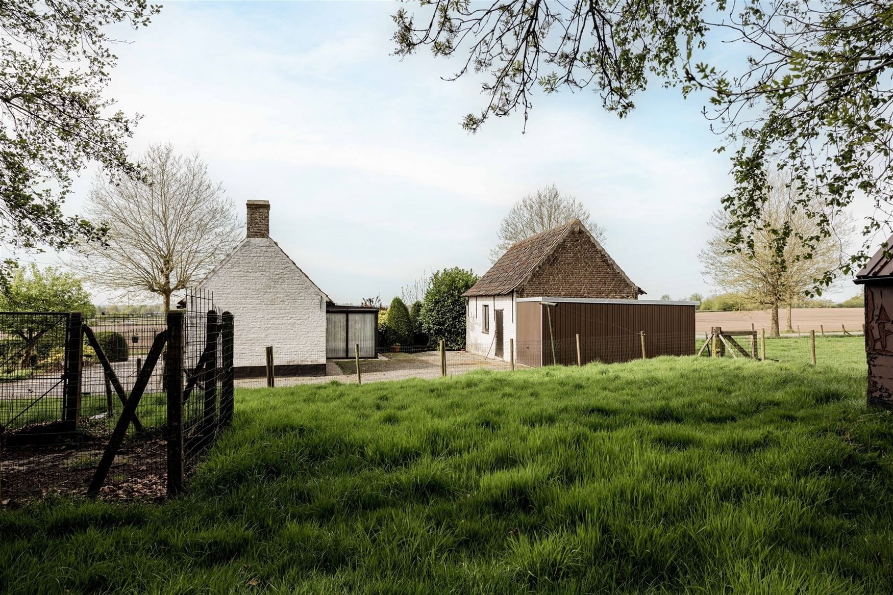 Subliem gelegen woning met uitbreidingsmogelijkheden foto 8