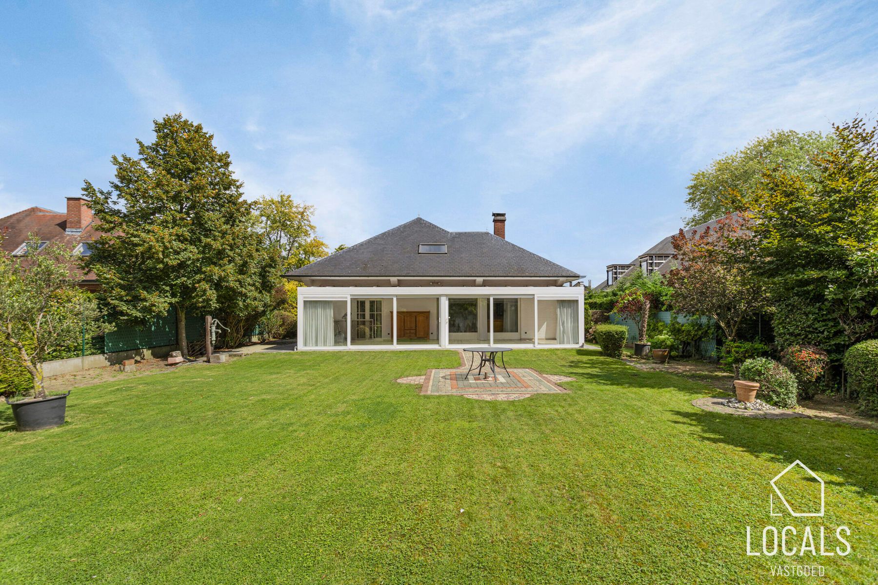 Villa in felbegeerde wijk in centrum Ninove foto 25