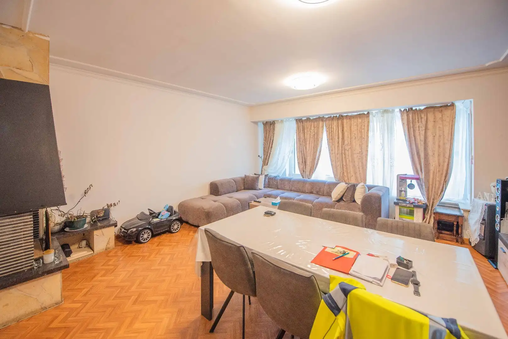 OOSTENDE - BELLE EPOQUEWIJK DICHTBIJ BIBLIOTHEEK, ZEEDIJK EN DE JAPANSE TUIN foto 9