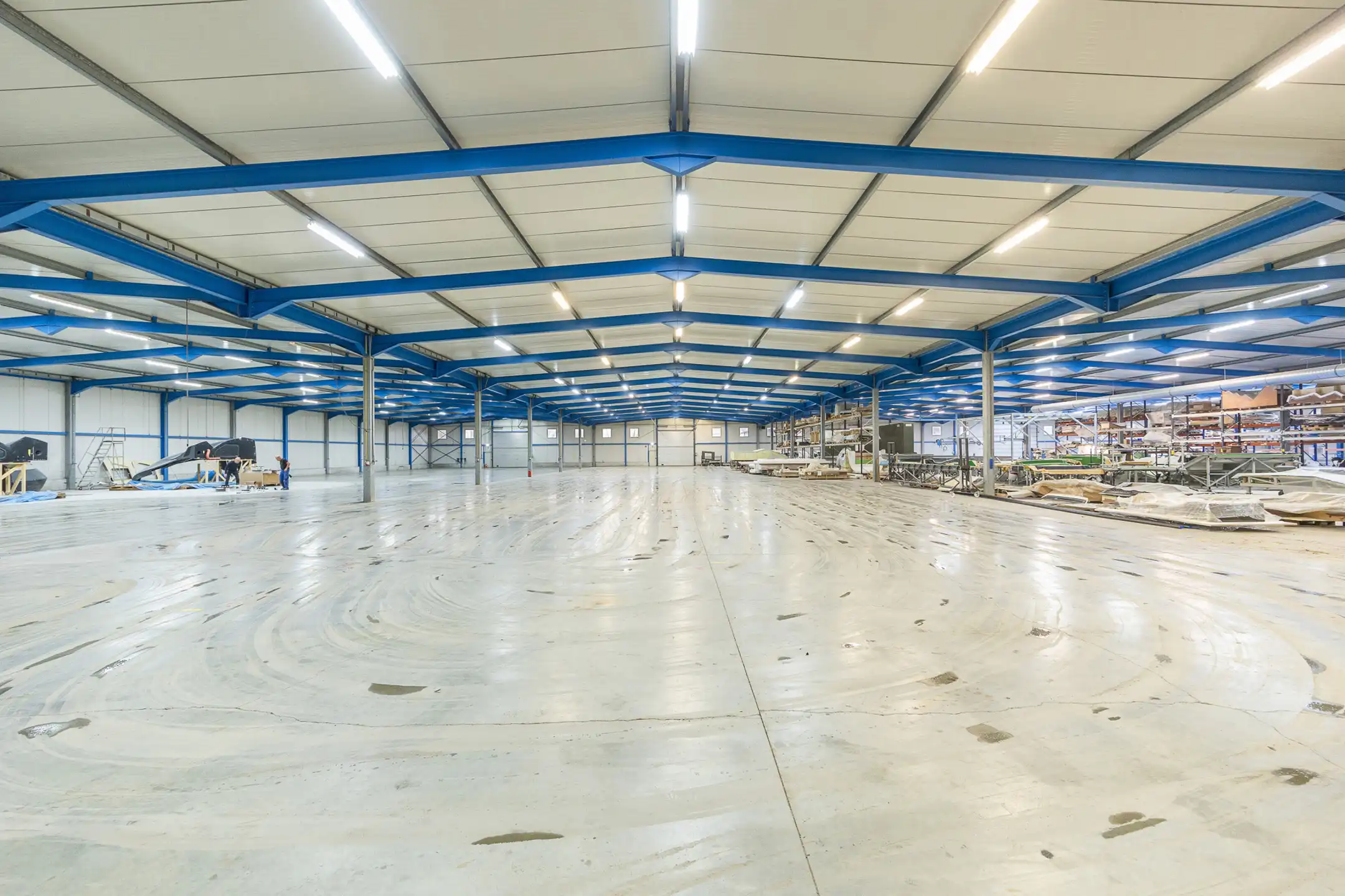 Magazijnen te huur met kantoor foto 8