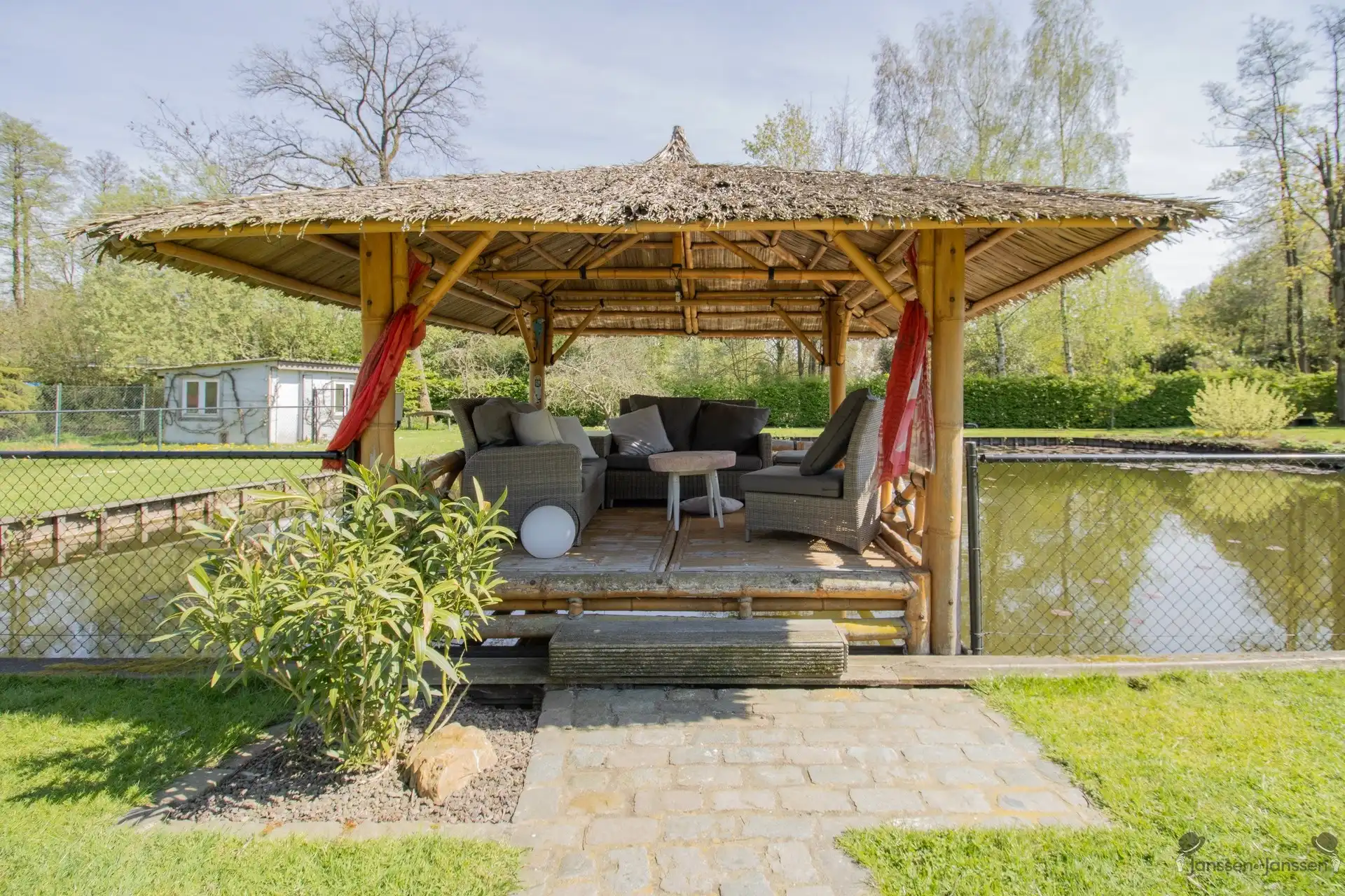 Chalet met 2 slaapkamers met unieke locatie op 2.373 m² foto 15