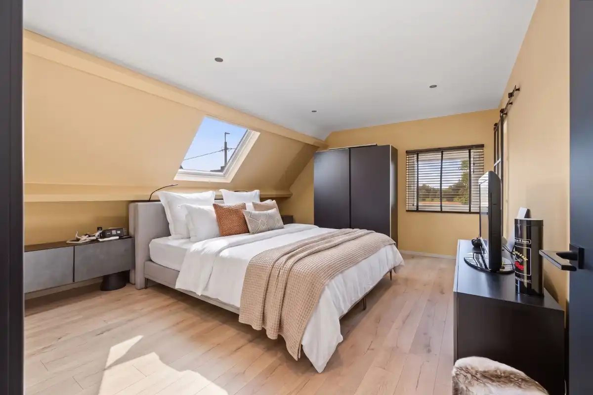 Riante, instapklare villa met tuinpaviljoen en garage op 1.065m² foto 22