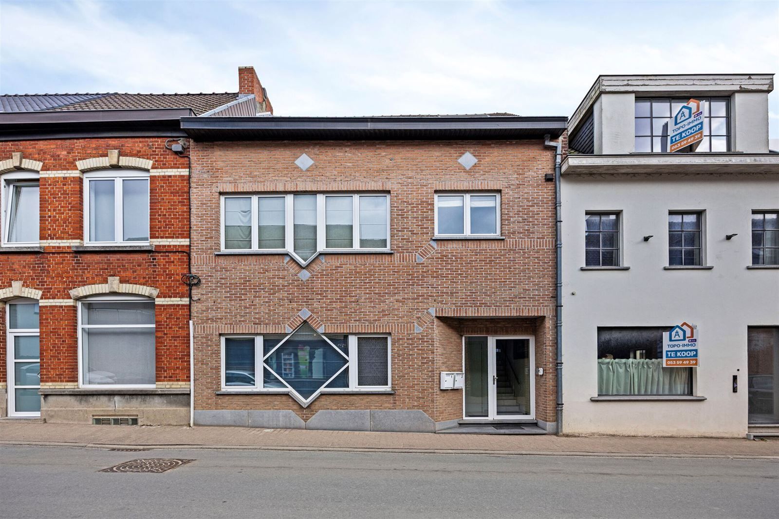 Hoofdfoto van de publicatie: Duplex-appartement te koop in centrum Lennik