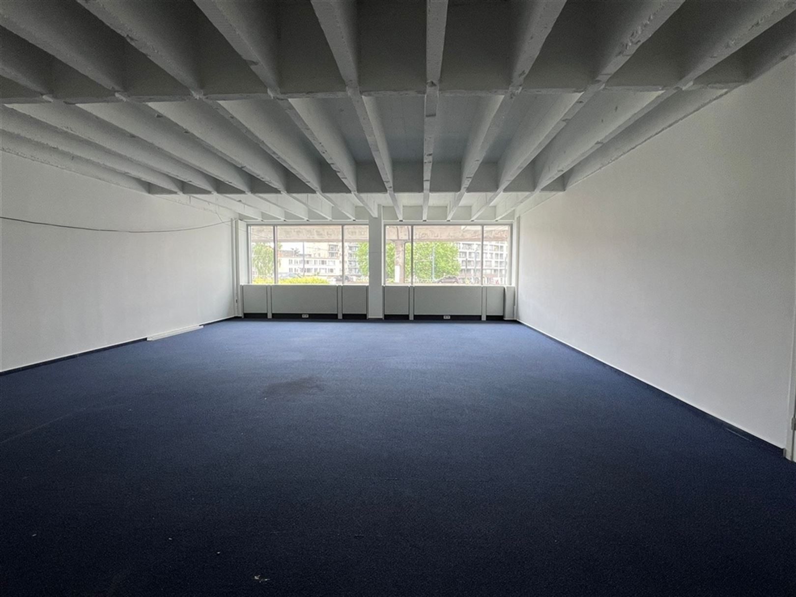 Lichtrijke instapklare kantoren tot 688m²  in UCO toren te Gent foto 3