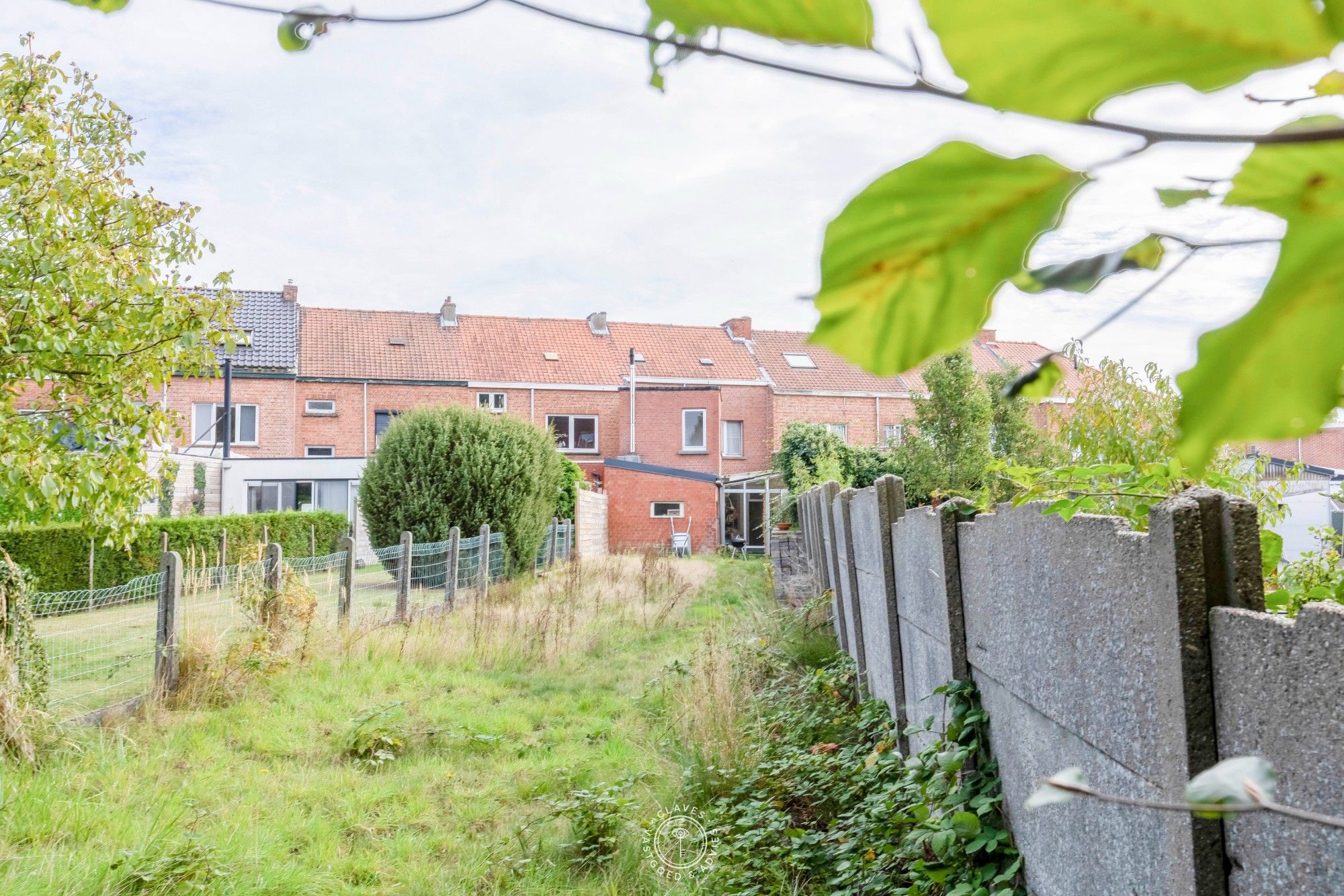 Ruime gezinswoning met fijne tuin en mogelijkheid tot vijf slaapkamers foto 10