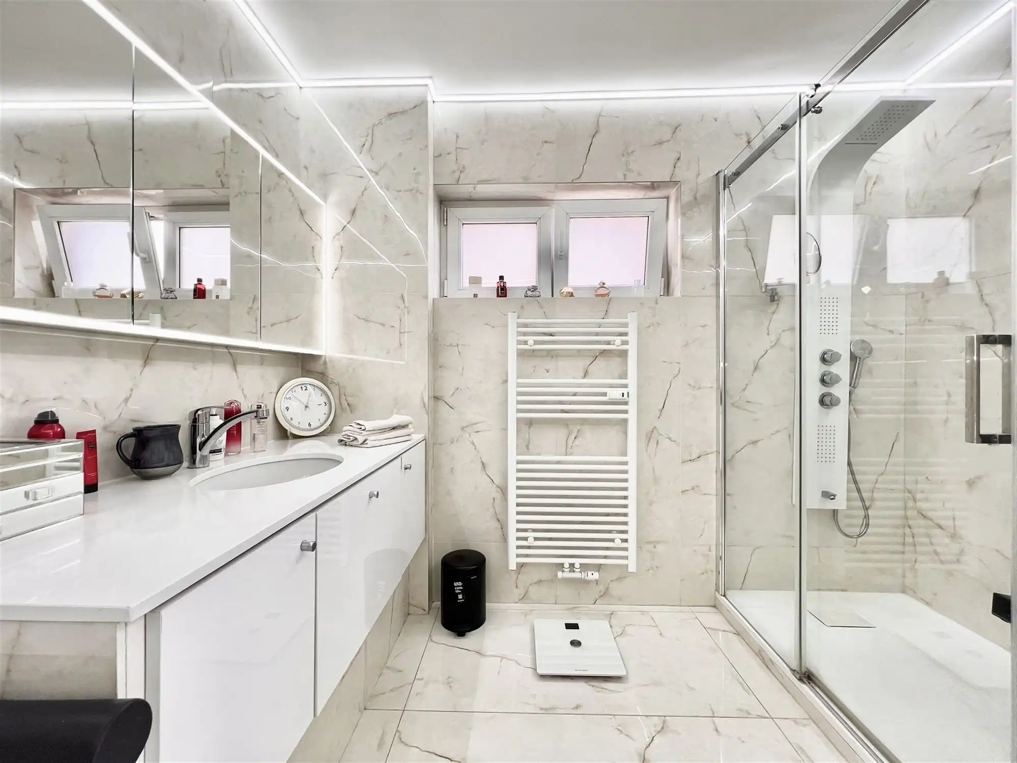 Exclusief en luxueus appartement in een prestigieus residentieel gebouw foto 19