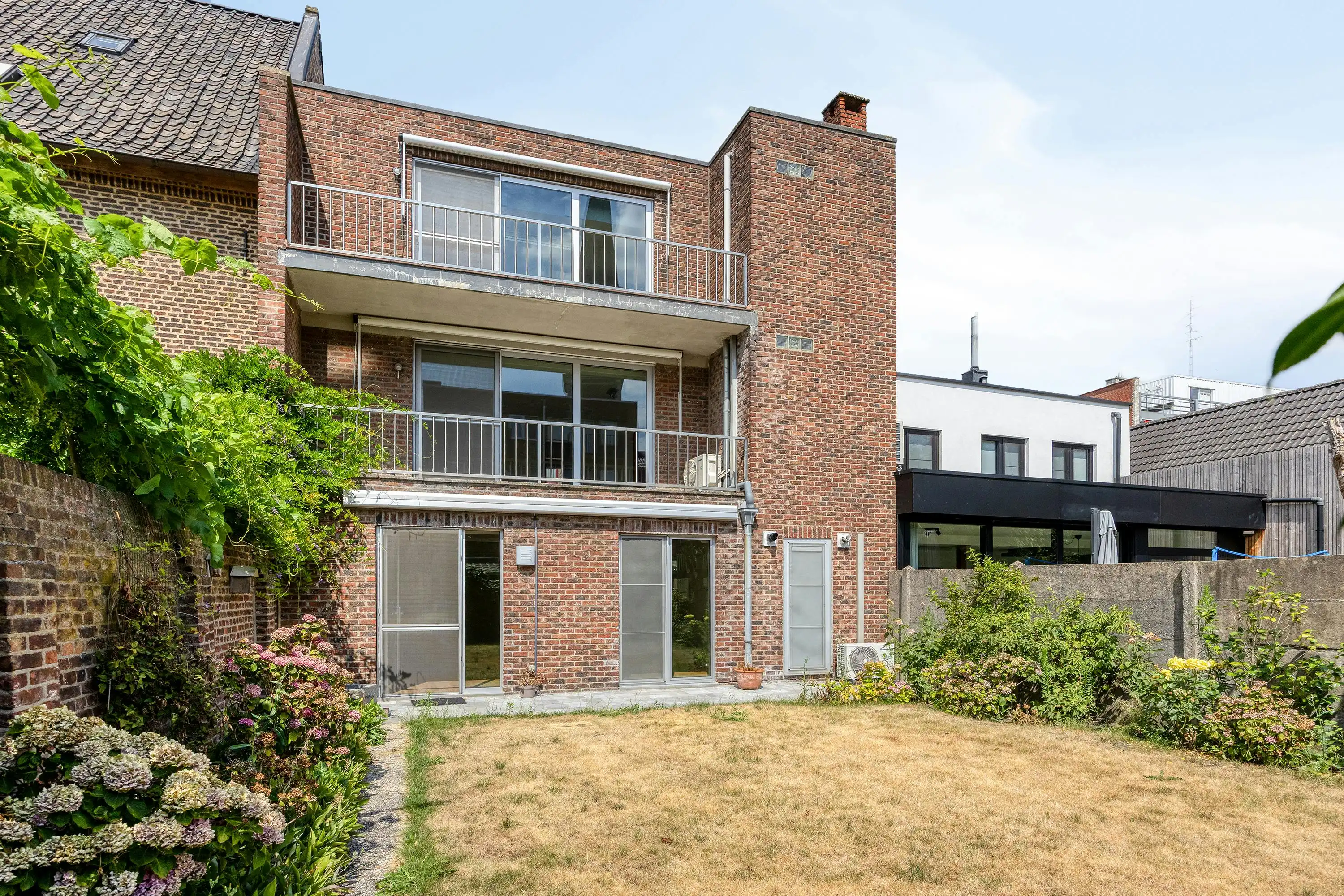 Kangoeroewoning met 4 slaapkamers te koop in centrum Maaseik foto 6