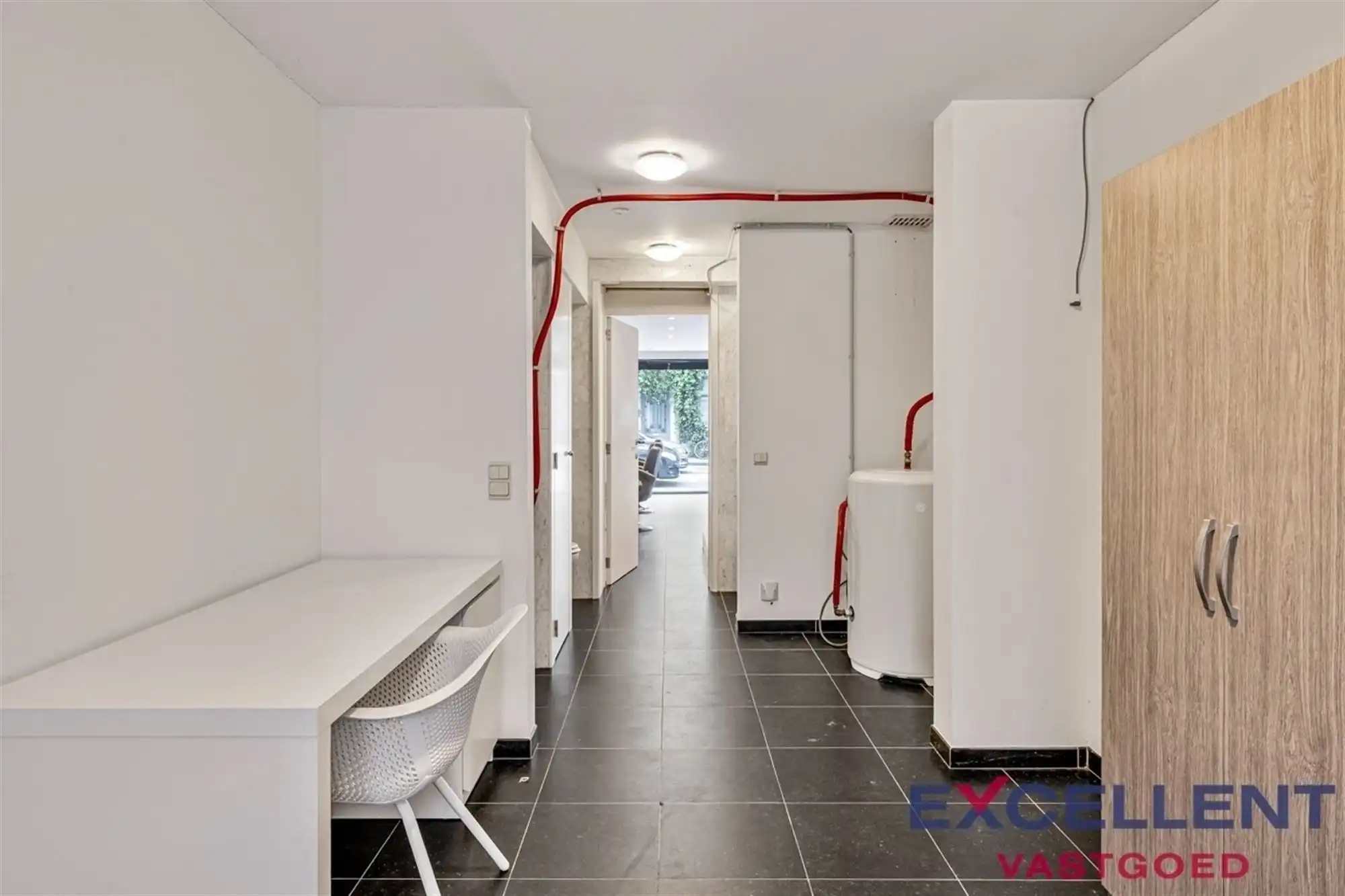 Commerciële handelsruimte in het centrum van Deinze te huur foto 8