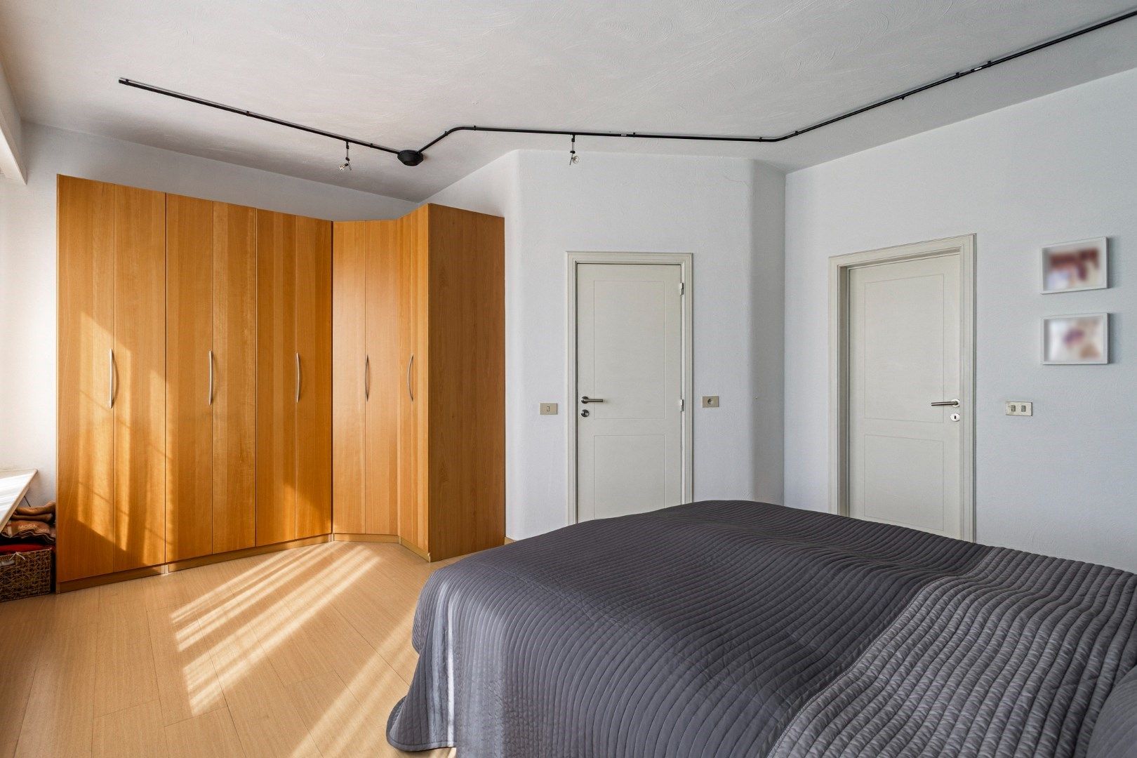 Polyvalente woning met garage foto 15