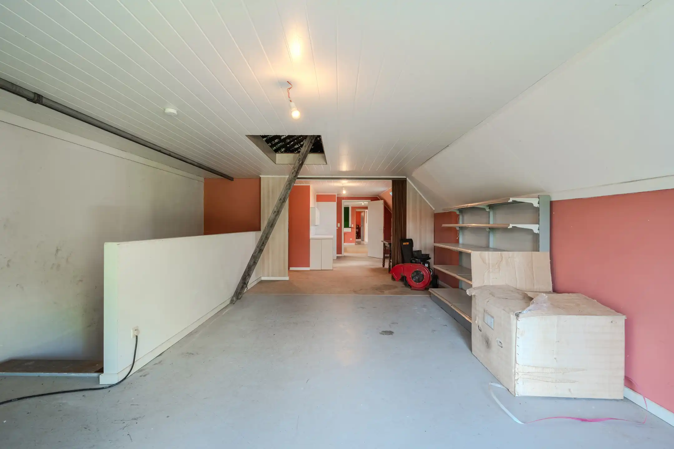 UNIEK EIGENDOM OP EEN TERREIN VAN 8.187 M² – RUST & RUIMTE ! foto 19