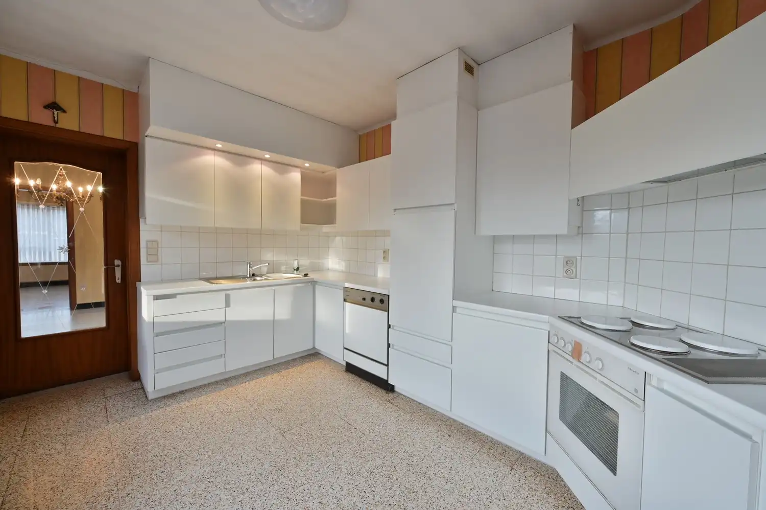 Te renoveren open bebouwing op ruim perceel in landelijke omgeving + mogelijkheid tot aankoop aanpalend stuk landbouwgrond foto 6