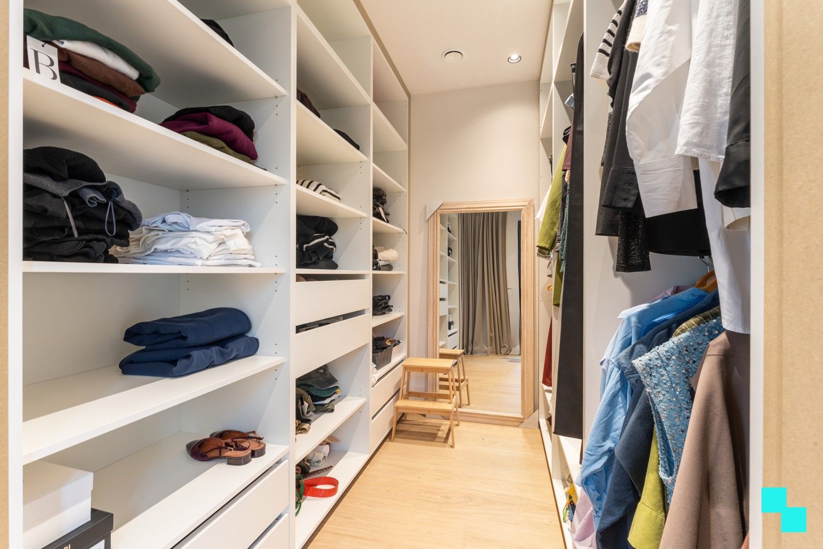 Landelijk gelegen te Ardooie: unieke nieuwbouwwoning (2023) met twee bijgebouwen op een perceel van 5.000 m² foto 15