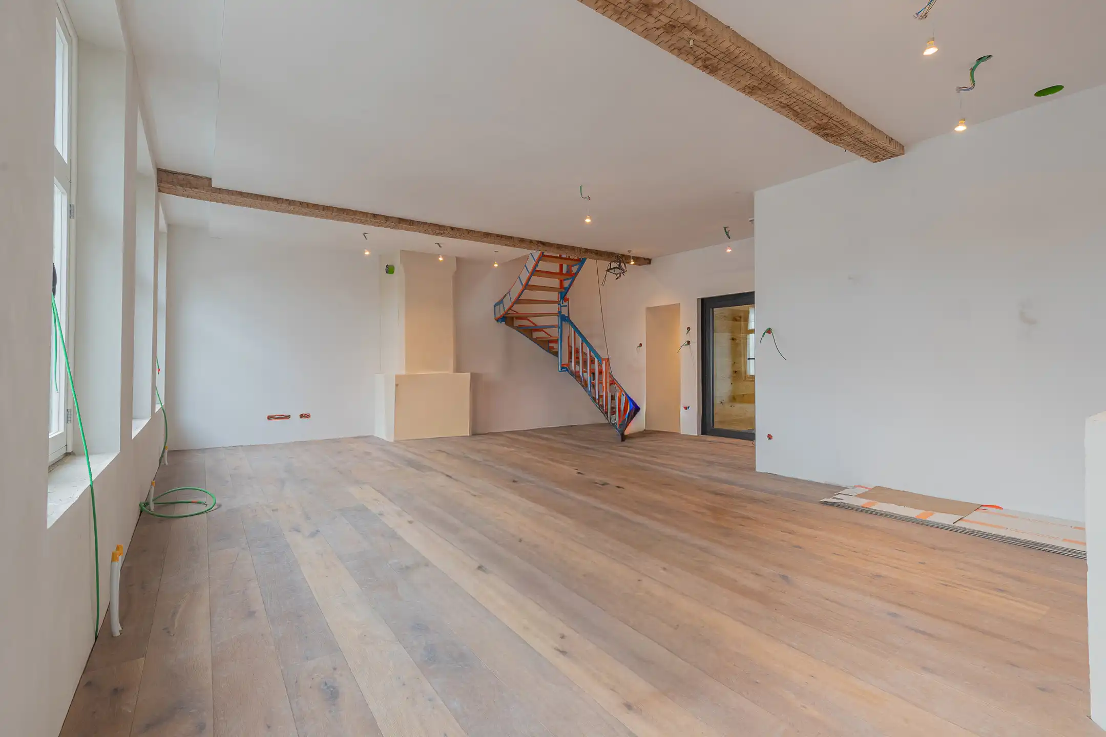 AALST – Uniek historisch handelspand met duplex appartement op absolute toplocatie foto 13