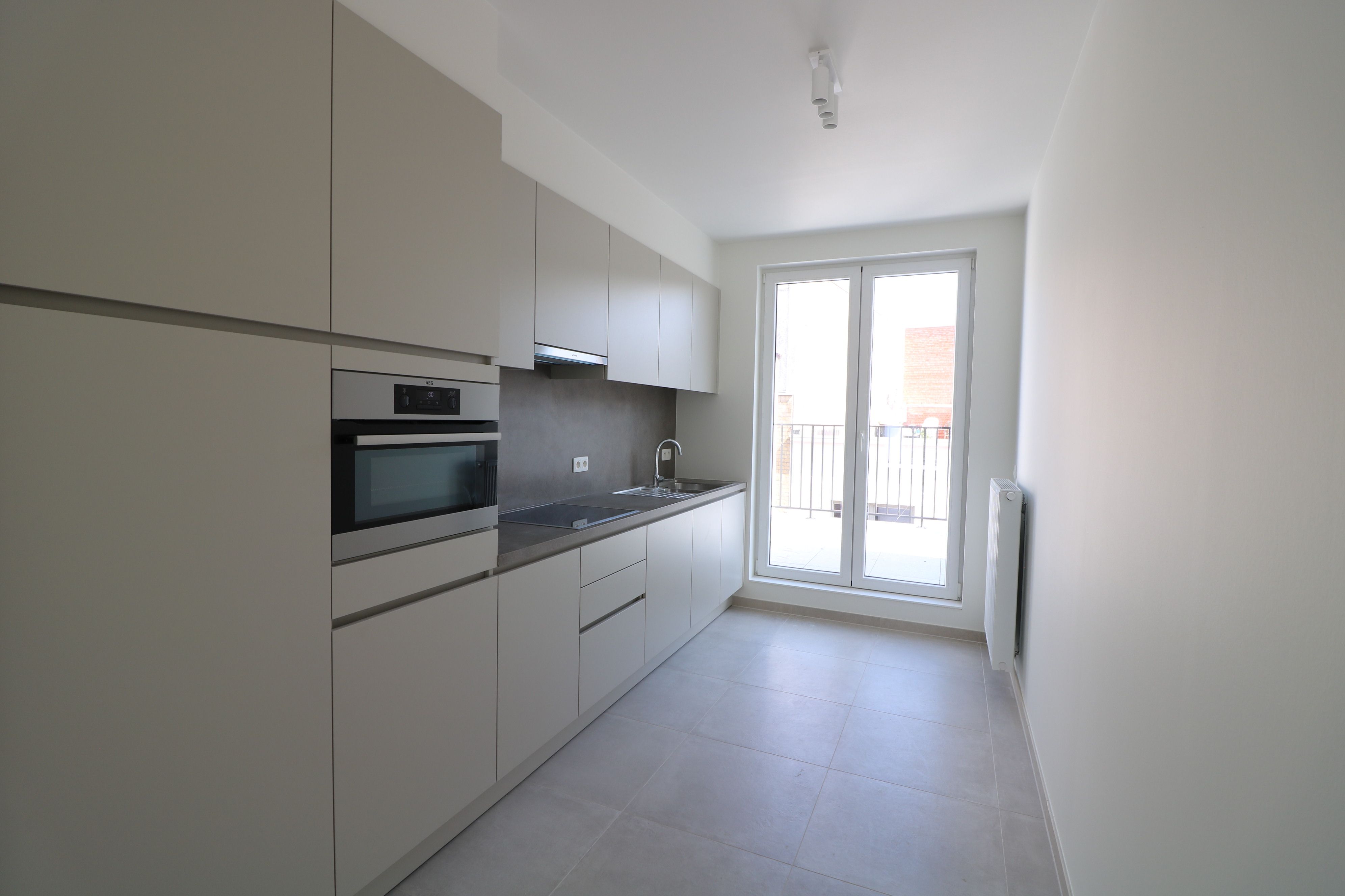 Recent appartement met 2 slaapkamers en 2 grote terrassen. foto 4