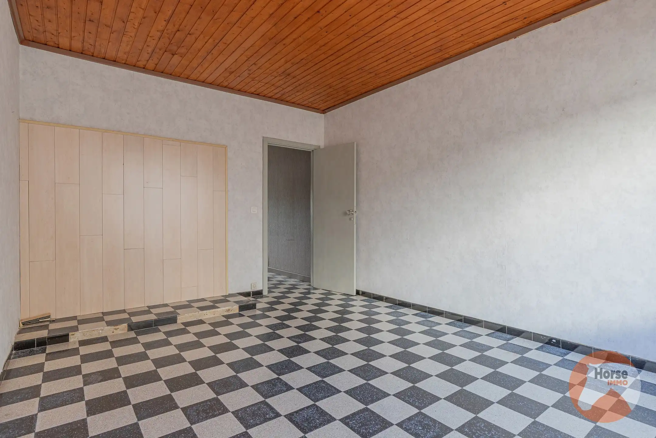 HOFSTADE - Charmante gelegen woning met bijgebouwen en weide foto 11