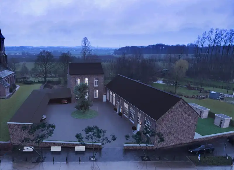 Recente, landelijke woning met 3 slaapkamers, tuin en parking foto 26
