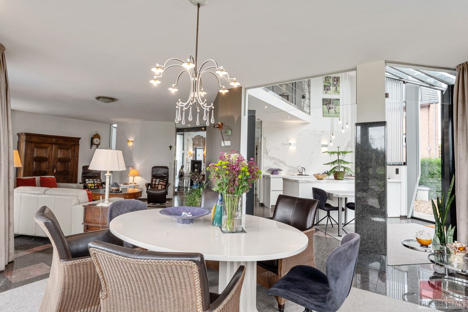 Ruime luxueuze villa met een bewoonbare opp van ca. 259m² en een perceel van 3900m². foto 11