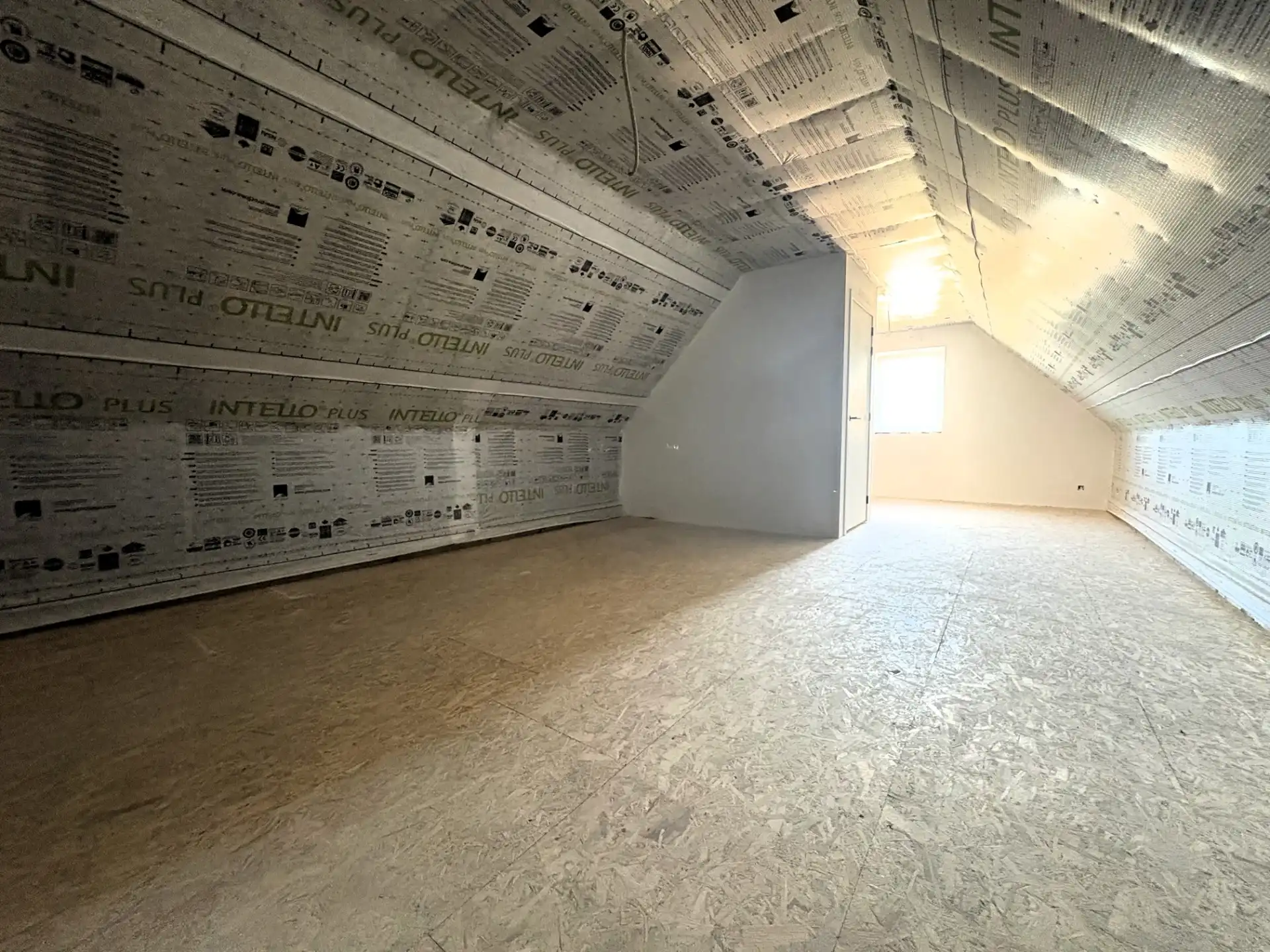 Luxueuze nieuwbouwwoning te huur nabij centrum Waregem foto 18
