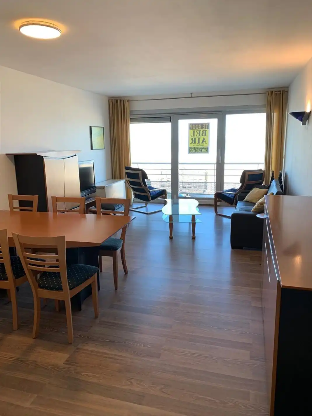 Gemeubeld appartement met twee slaapkamers - frontaal zeezicht foto 6