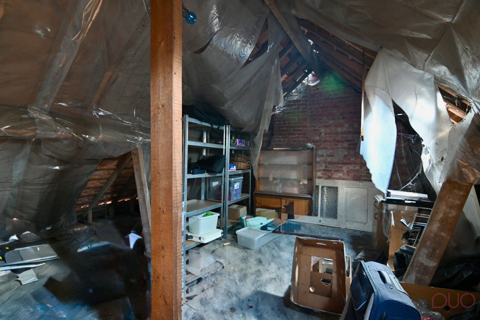 Af te werken woning met achterliggend werkplaats van ca. 52m2 foto 9